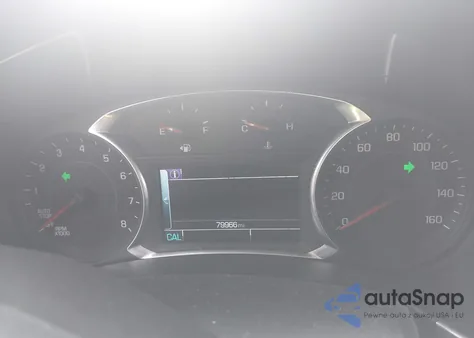 2018 Chevrolet Equinox Premier z USA, uszkodzony, nr VIN 3GNAXMEV4JS508033